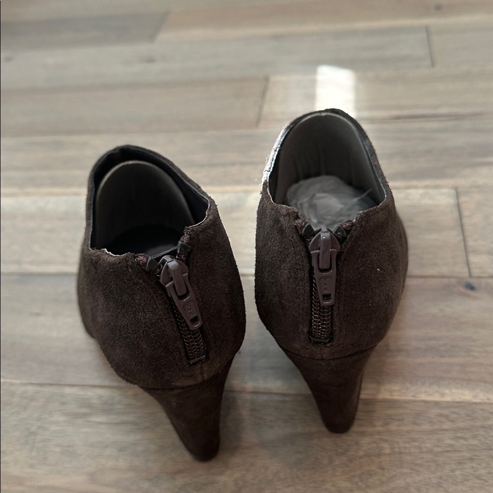 Naturalizer Ella Dark Brown taupe Wedge heel booties Shoes - Picture 5 of 10
